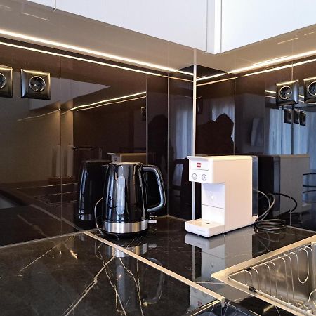 Luxury Suite Патра Экстерьер фото