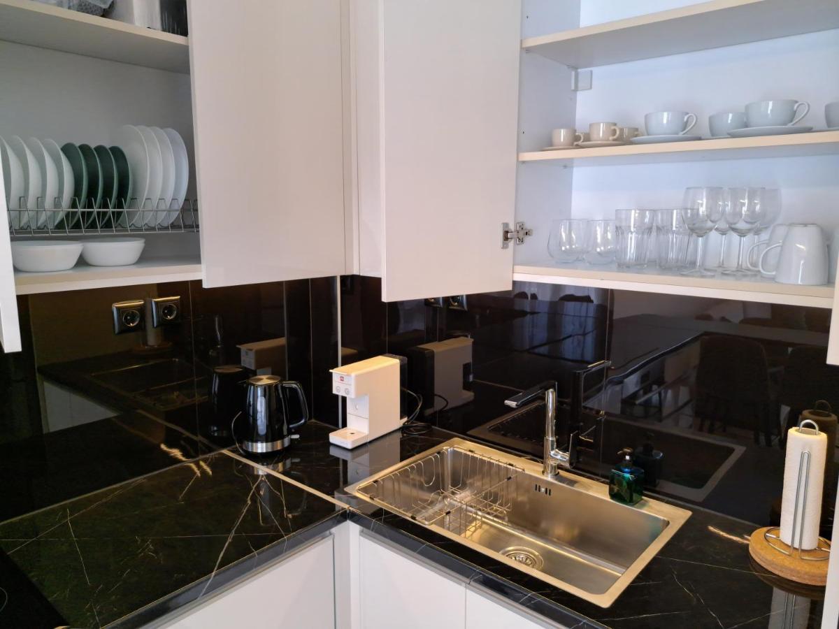 Luxury Suite Патра Экстерьер фото